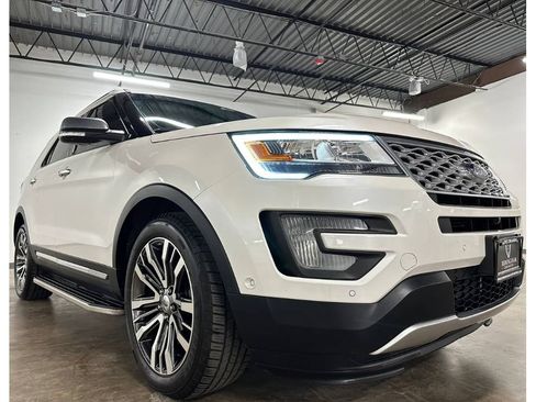 Used 2016 Ford Explorer Platinum AWD/4WD image 6
