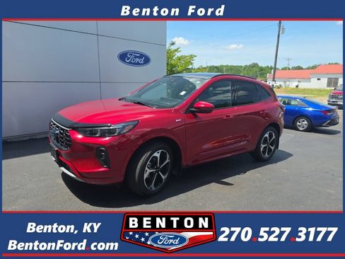 Used 2024 Ford Escape ST-Line Elite w/ Premium Technology Package AWD/4WD image 1