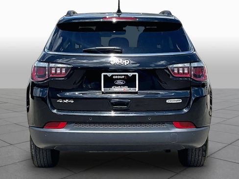 Used 2020 Jeep Compass Latitude AWD/4WD image 5