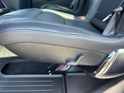 Used 2023 Tesla Model X AWD/4WD image 20