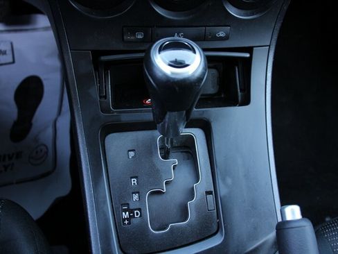 Used 2012 MAZDA MAZDA3 i Touring FWD image 8