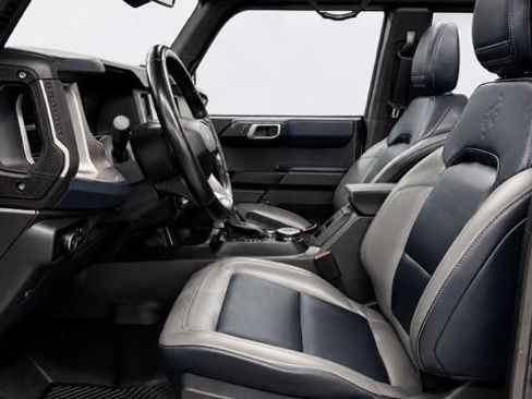 Used 2024 Ford Bronco Outer Banks AWD/4WD image 14