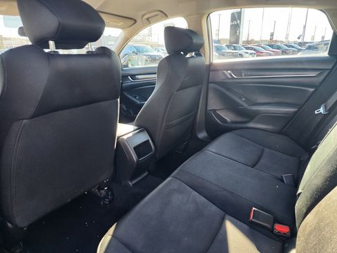 Used 2019 Honda Accord LX image 11