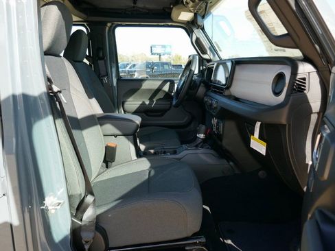 New 2026 Jeep Gladiator Sport AWD/4WD image 10