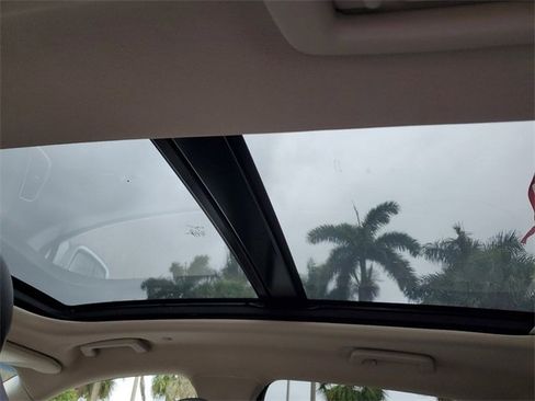 Used 2019 Lincoln Nautilus Reserve image 31