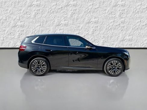 Used 2025 BMW X3 xDrive30i AWD/4WD image 2