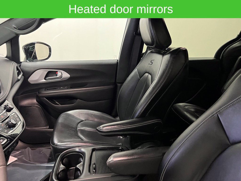 Used 2024 Chrysler Pacifica Limited FWD image 34