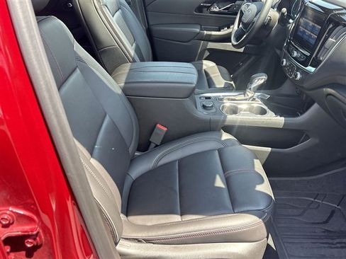 Certified 2024 Chevrolet Traverse RS w/ LPO, Floor Liner Package AWD/4WD image 28