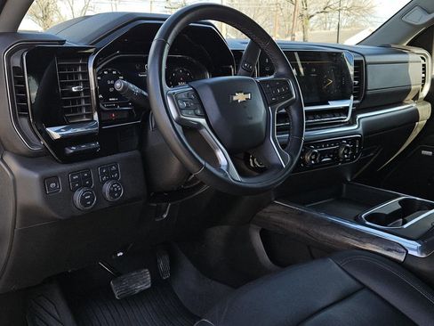Used 2024 Chevrolet Silverado 2500 LTZ w/ LTZ Premium Package image 25
