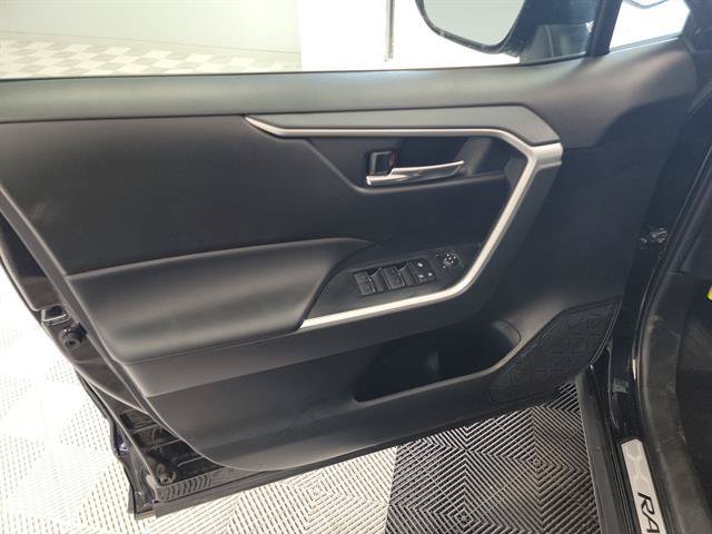 Certified 2024 Toyota RAV4 AWD Hybrid image 9