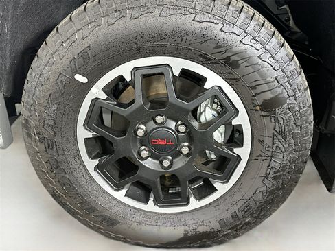 New 2025 Toyota Tacoma TRD Off-Road image 32
