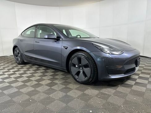 Used 2021 Tesla Model 3 Long Range image 2