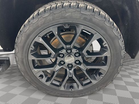 Used 2022 GMC Yukon Denali image 31