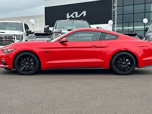 Used 2016 Ford Mustang GT Premium w/ Equipment Group 401A RWD image 7