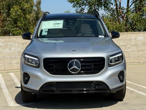 New 2026 Mercedes-Benz GLB 250 image 4