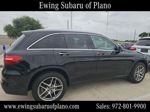 Used 2019 Mercedes-Benz GLC 300 4MATIC image 4