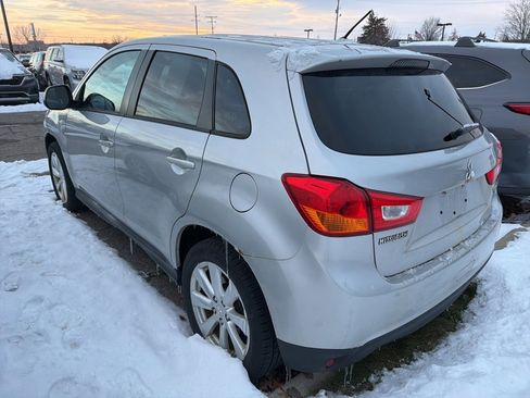 Used 2015 Mitsubishi Outlander Sport ES image 3