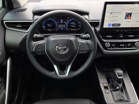 Certified 2026 Toyota Corolla Cross XLE w/ Convenience Package FWD image 12
