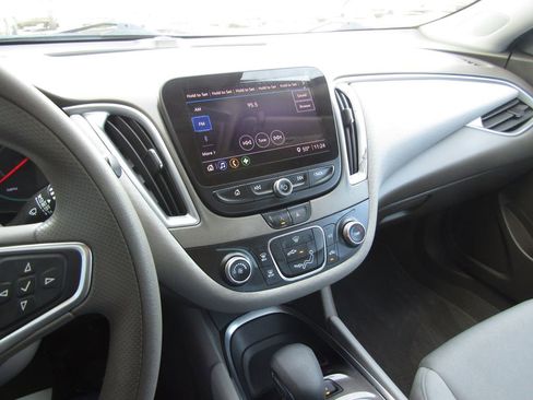 Used 2021 Chevrolet Malibu LS w/ Driver Confidence Package II image 24