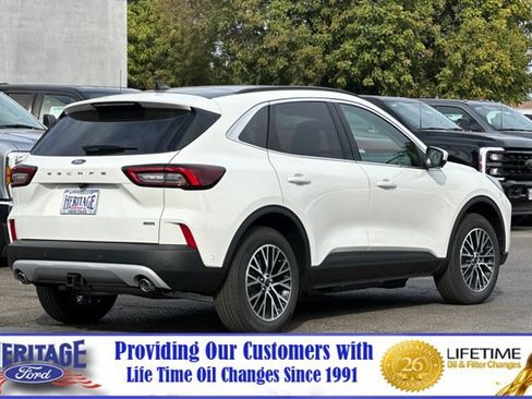 New 2024 Ford Escape SE w/ PHEV Premium Package FWD image 4