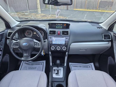 Used 2016 Subaru Forester 2.5i Premium AWD/4WD image 10