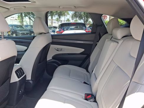 Used 2023 Hyundai Tucson SEL w/ Convenience Package FWD image 6