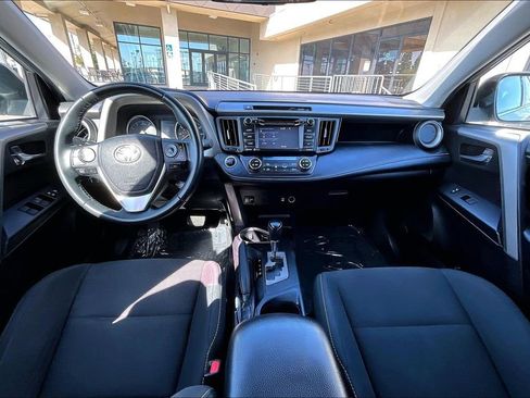Used 2018 Toyota RAV4 XLE w/ Plus Extra Value Package FWD image 11