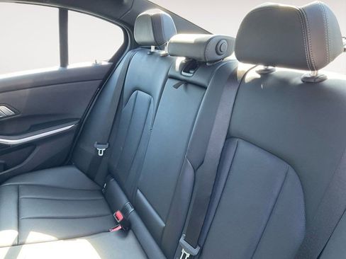 Used 2023 BMW 330e image 29