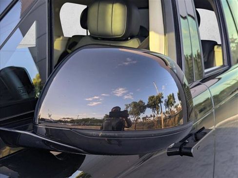 Certified 2023 Land Rover Range Rover SE image 7