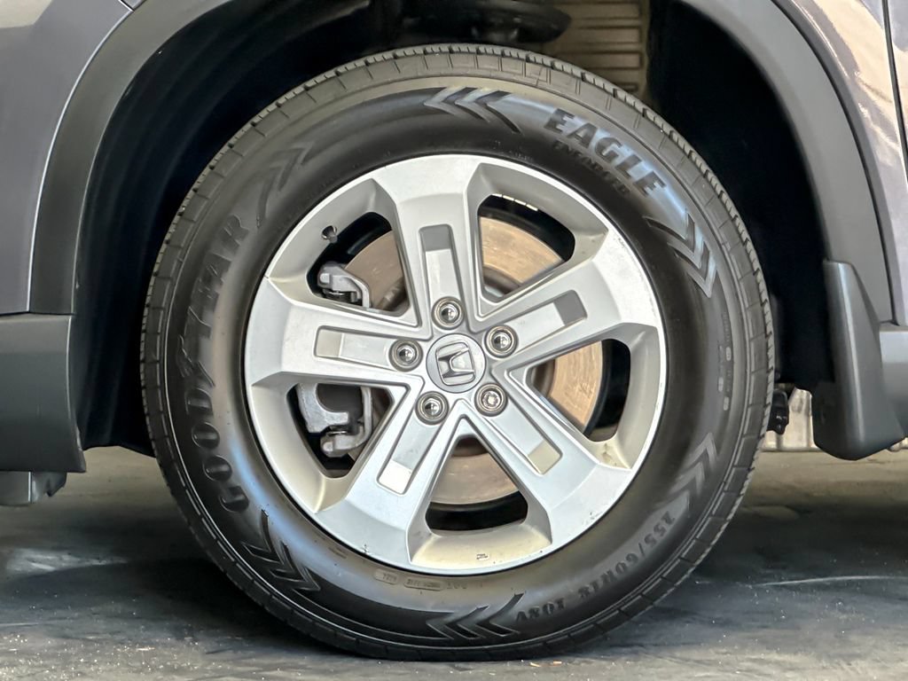 Used 2023 Honda Pilot LX image 24