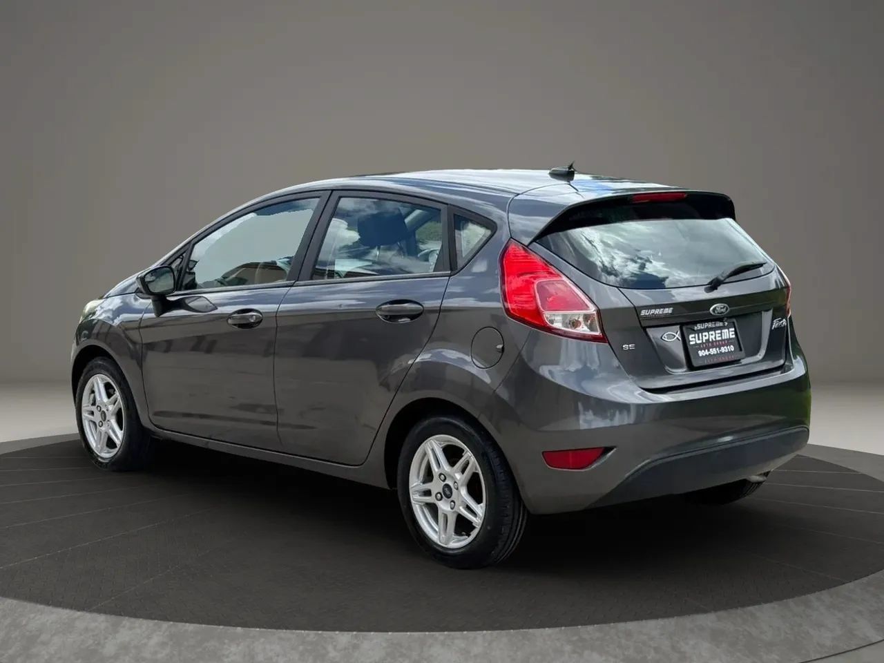 Used 2018 Ford Fiesta SE FWD image 5