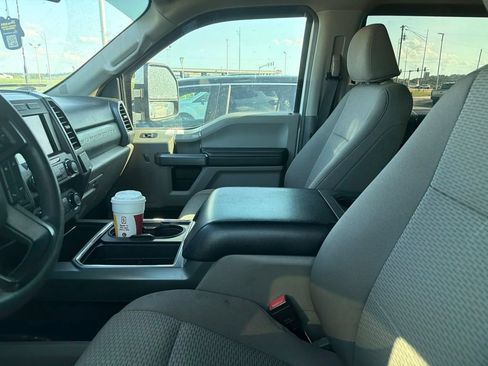 Used 2022 Ford F250 XLT w/ XLT Premium Package AWD/4WD image 10