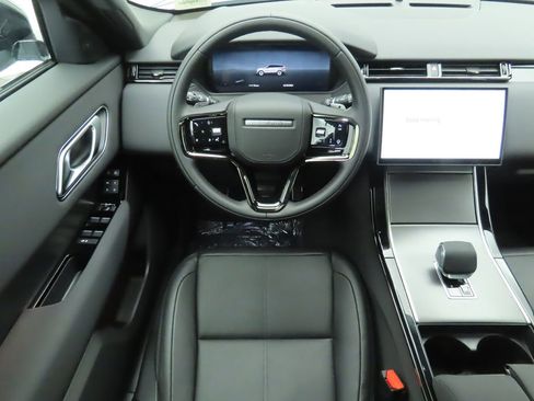Used 2025 Land Rover Range Rover Velar Dynamic SE AWD/4WD image 10