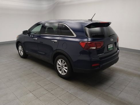 Used 2019 Kia Sorento AWD V6 image 3