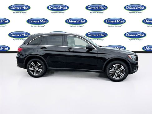Used 2016 Mercedes-Benz GLC 300 4MATIC w/ Multimedia Package image 8