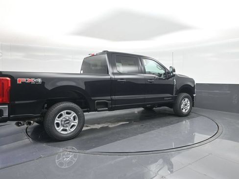 New 2026 Ford F250 XLT w/ FX4 Off-Road Package AWD/4WD image 15