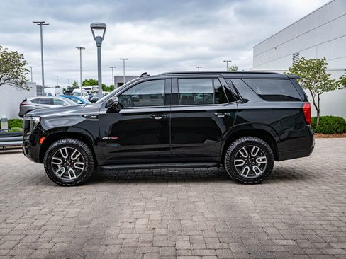 Used 2024 GMC Yukon AT4 w/ Technology Package AWD/4WD image 8