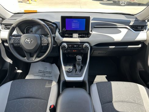 Certified 2023 Toyota RAV4 XLE w/ Convenience Package AWD/4WD image 18