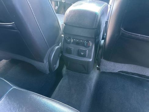 Used 2013 Ford Explorer Limited image 35
