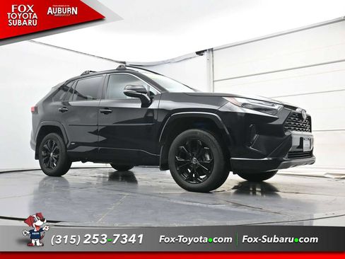 Used 2025 Toyota RAV4 SE w/ Convenience Package AWD/4WD image 24