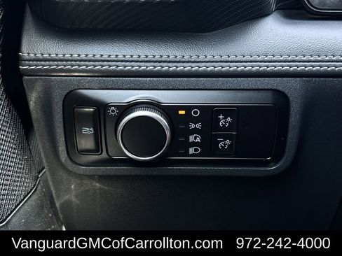 Used 2024 Ford Mustang Premium image 25