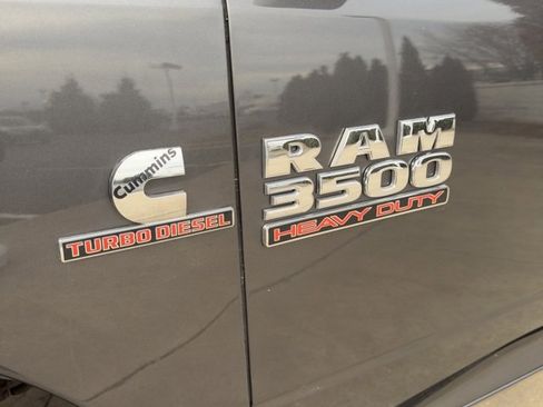 Used 2017 RAM 3500 Tradesman w/ Power & Remote Entry Group image 10