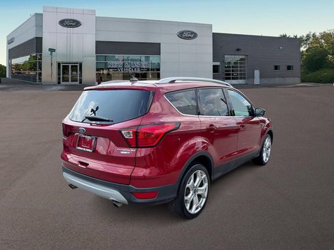 Used 2019 Ford Escape Titanium AWD/4WD image 9