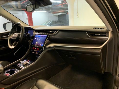 Used 2022 Jeep Grand Cherokee L Limited image 64