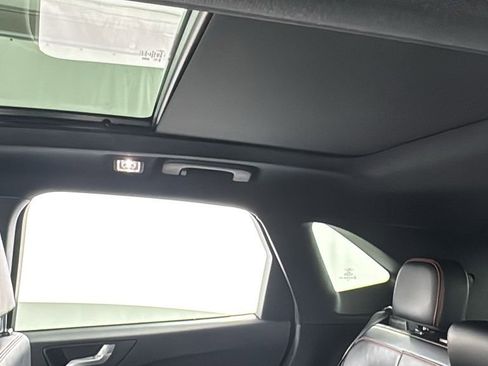 Used 2024 Ford Escape ST-Line Elite w/ Premium Technology Package image 37