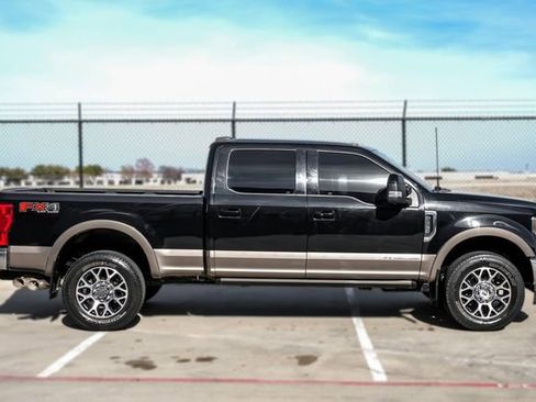 Used 2022 Ford F250 Lariat w/ Lariat Ultimate Package image 11