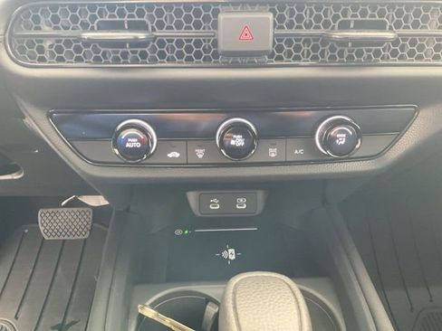 New 2026 Honda HR-V LX image 13