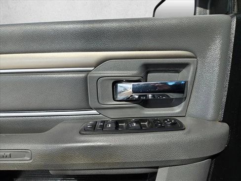 Used 2018 RAM 1500 Lone Star image 6