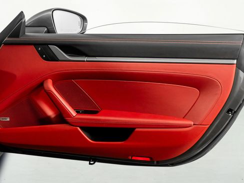 Used 2023 Porsche 911 Carrera 4S image 48