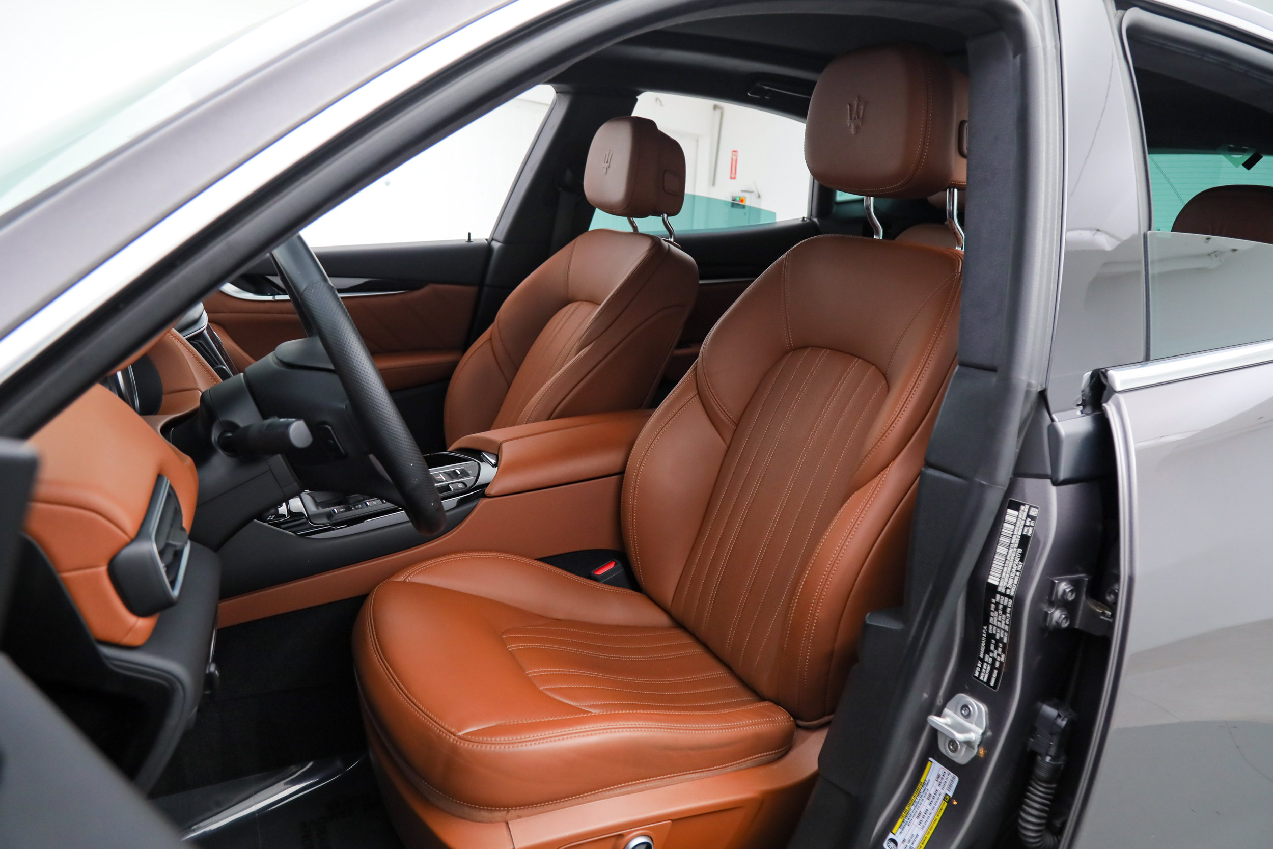 Used 2023 Maserati Levante GT AWD/4WD image 15